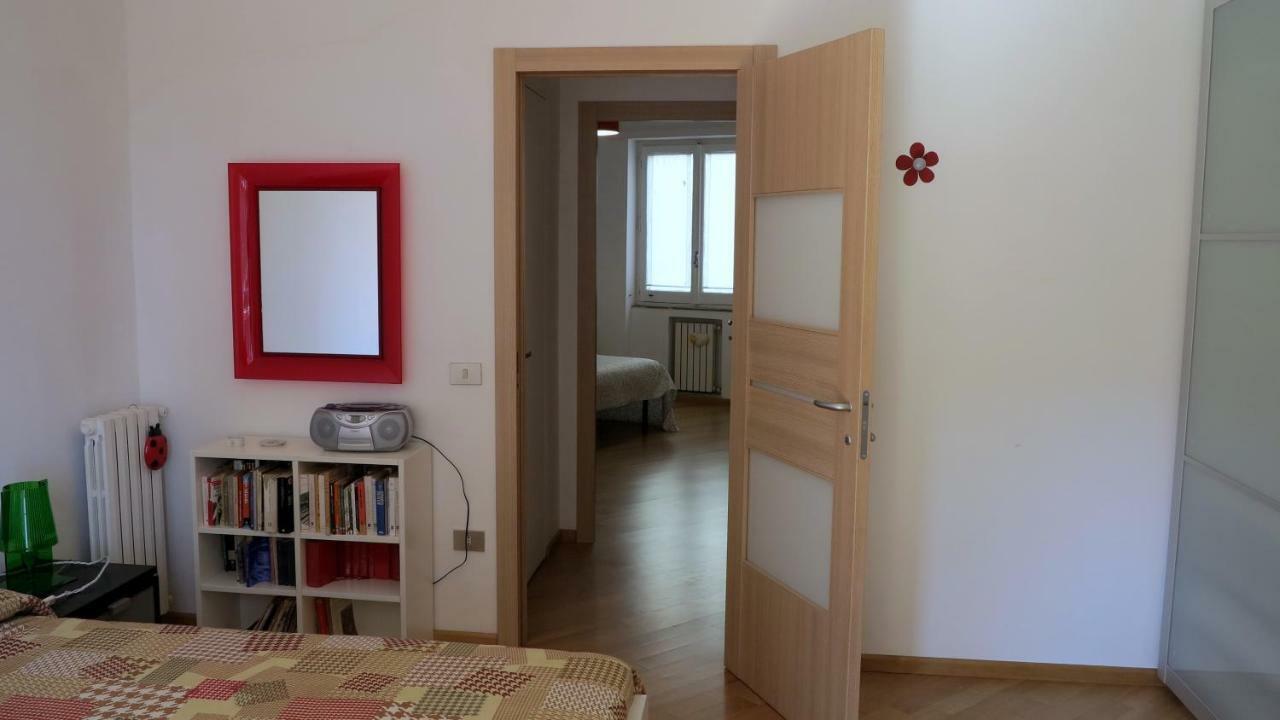 Spacious Panoramic Apartment - Half Way Center-Vomero District Neapol Exteriér fotografie